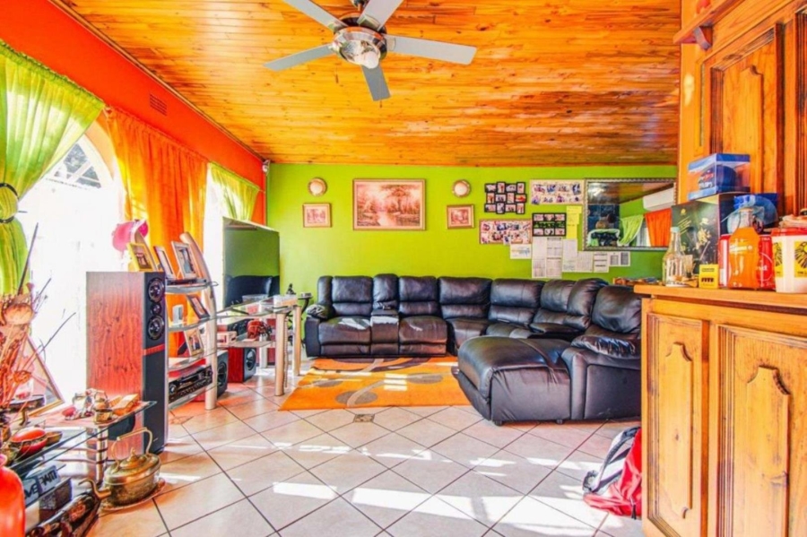 Commercial Property for Sale in Bredell Gauteng