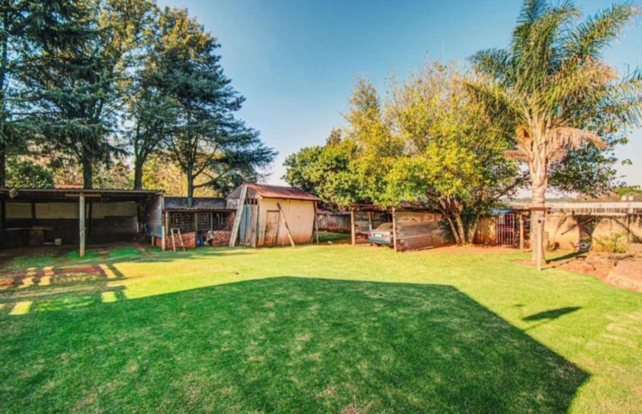 Commercial Property for Sale in Bredell Gauteng