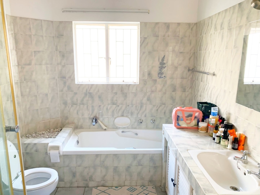 3 Bedroom Property for Sale in Bryanston Gauteng