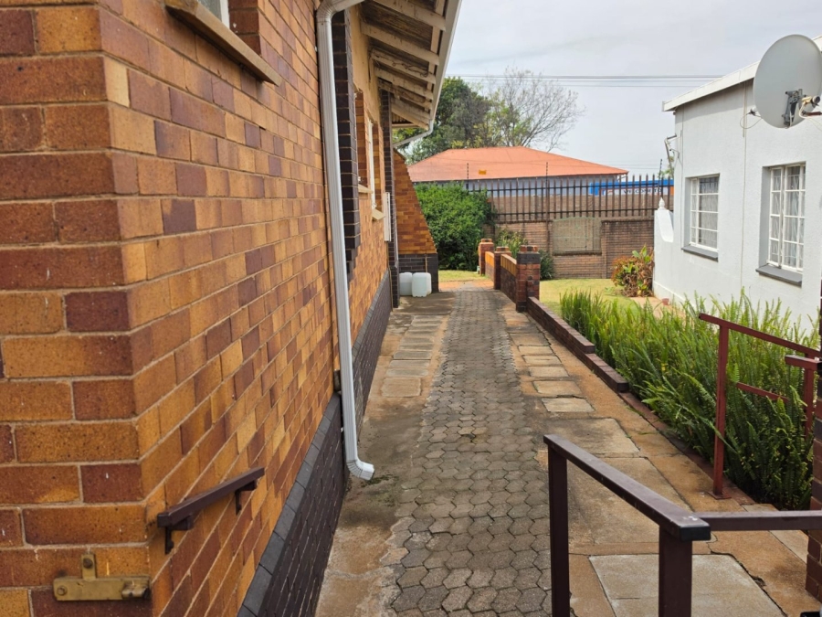 To Let 5 Bedroom Property for Rent in Primrose Gauteng
