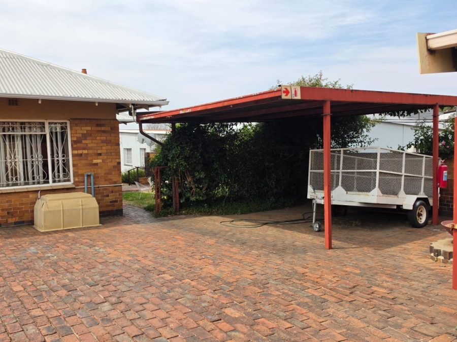 To Let 5 Bedroom Property for Rent in Primrose Gauteng