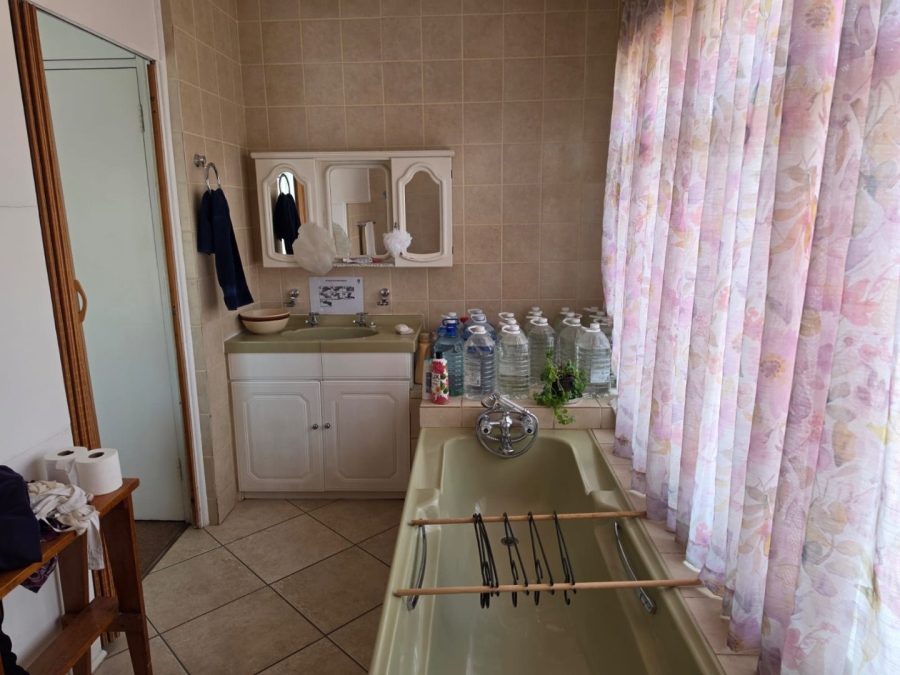 To Let 5 Bedroom Property for Rent in Primrose Gauteng
