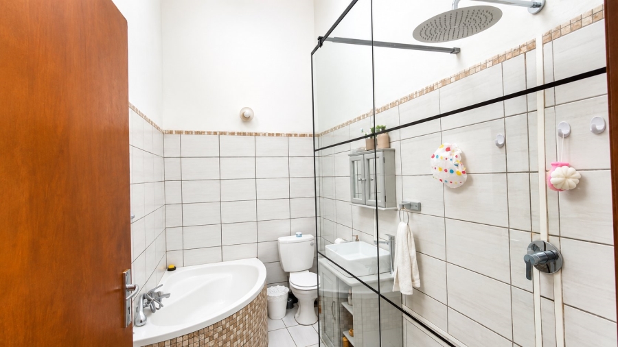 3 Bedroom Property for Sale in Sinoville Gauteng