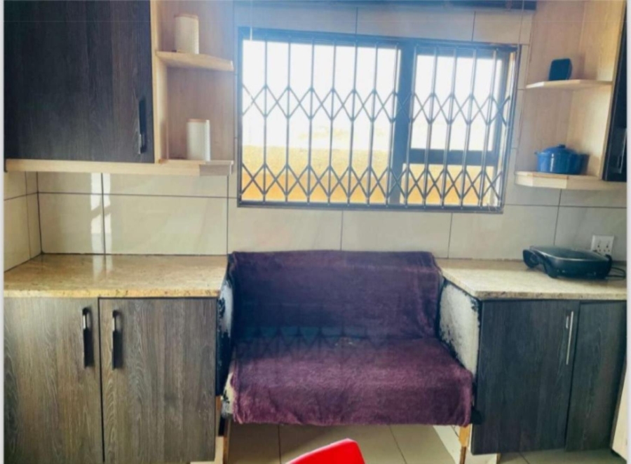 3 Bedroom Property for Sale in Lakeside Gauteng