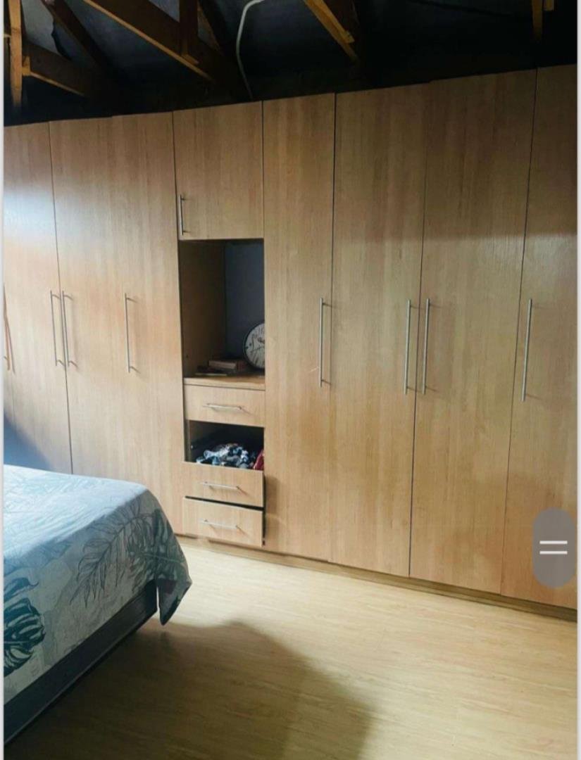3 Bedroom Property for Sale in Lakeside Gauteng
