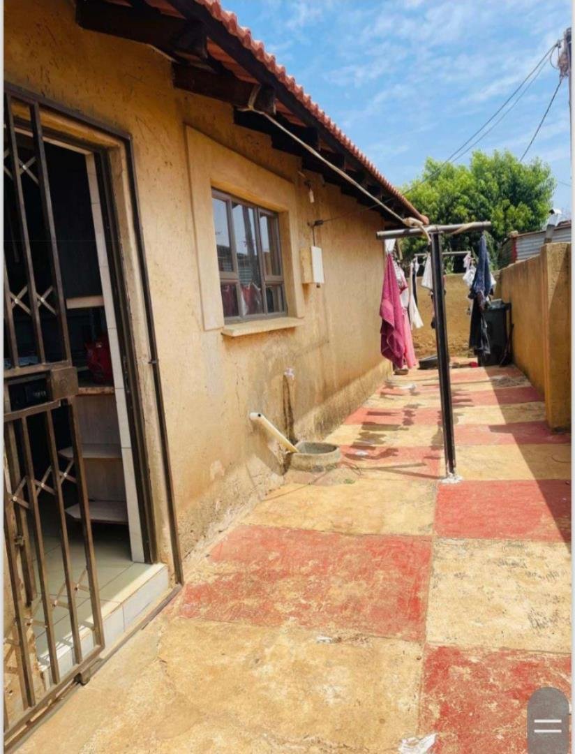 3 Bedroom Property for Sale in Lakeside Gauteng