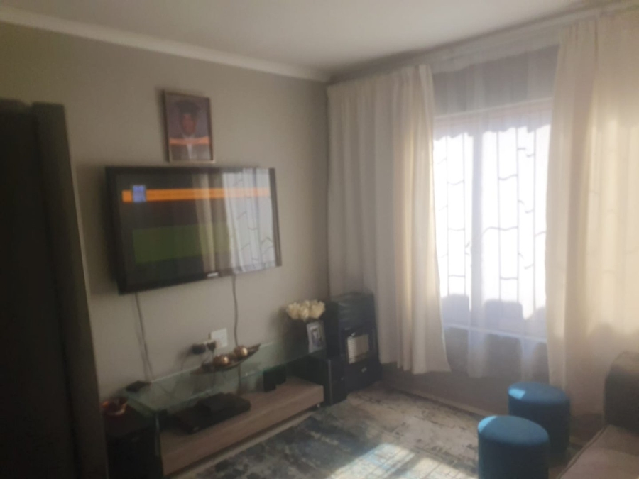  Bedroom Property for Sale in Soshanguve East Ext 4 Gauteng