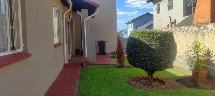 4 Bedroom Property for Sale in Ormonde Gauteng