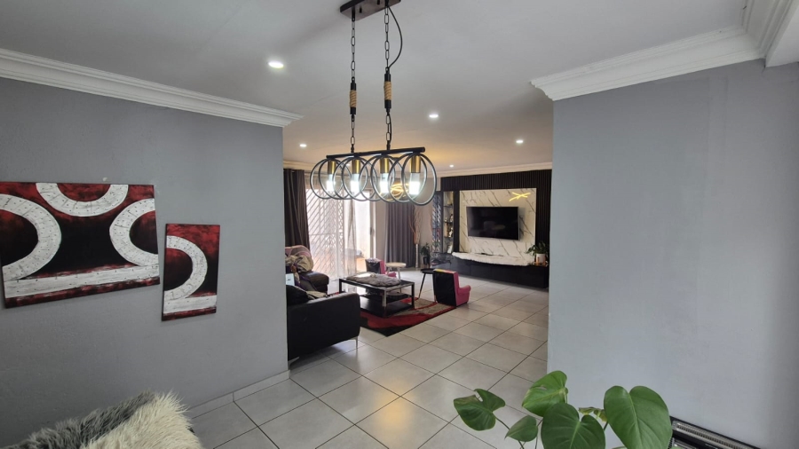 4 Bedroom Property for Sale in Chantelle Gauteng