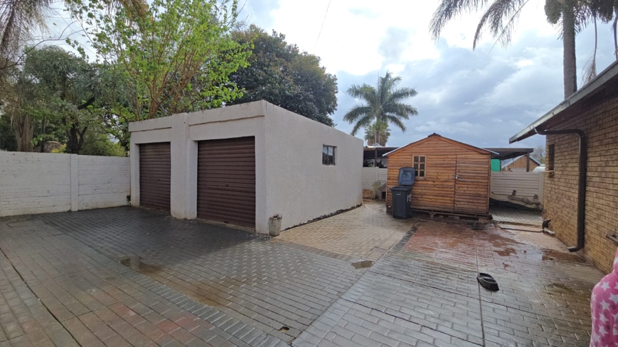 4 Bedroom Property for Sale in Chantelle Gauteng