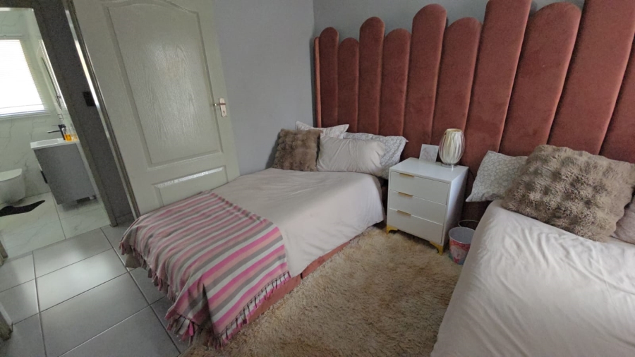 4 Bedroom Property for Sale in Chantelle Gauteng