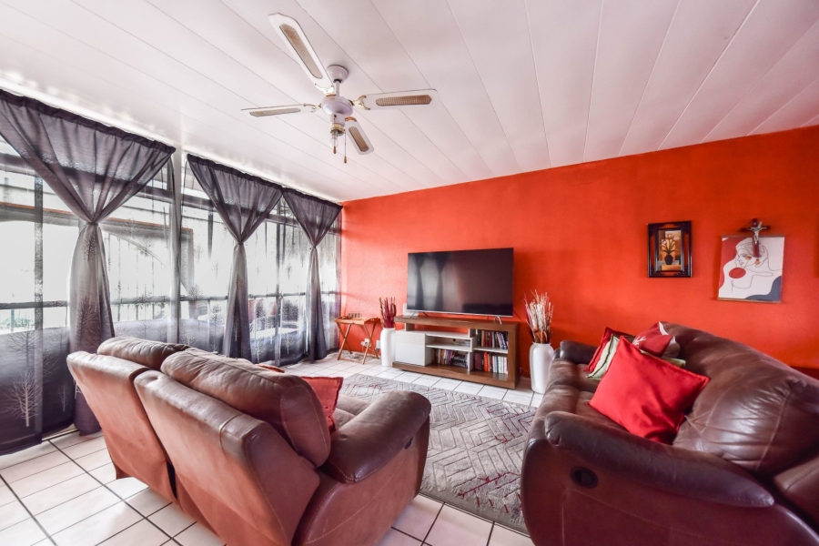 3 Bedroom Property for Sale in Sinoville Gauteng