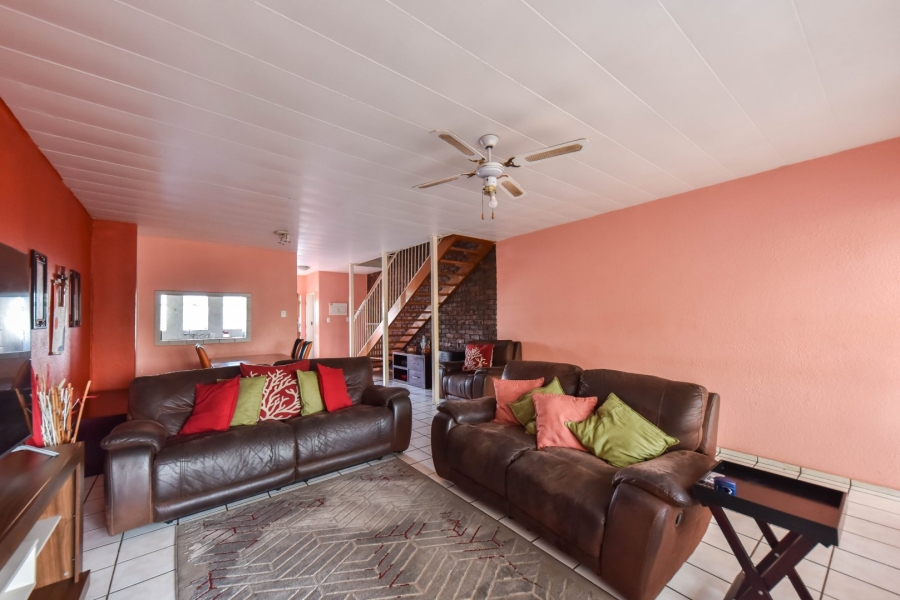 3 Bedroom Property for Sale in Sinoville Gauteng