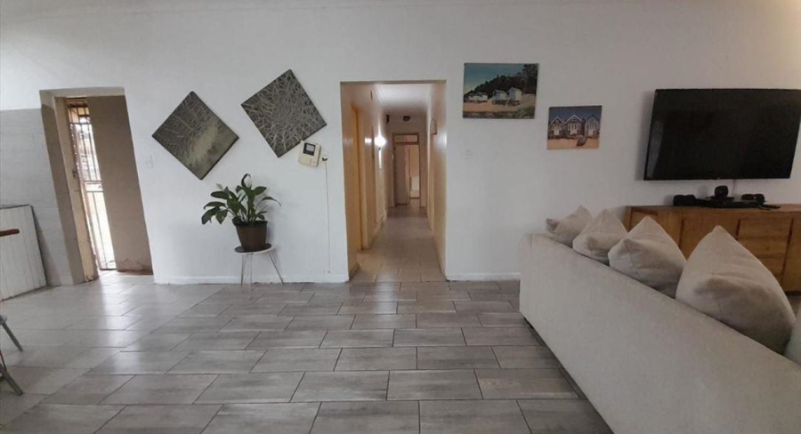 4 Bedroom Property for Sale in Birchleigh Gauteng