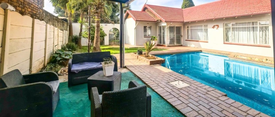 4 Bedroom Property for Sale in Birchleigh Gauteng