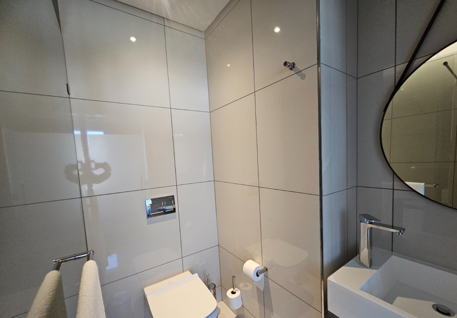 To Let 1 Bedroom Property for Rent in Sandown Gauteng