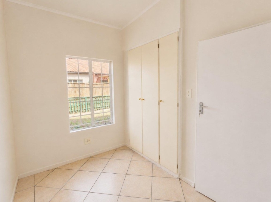 3 Bedroom Property for Sale in Illiondale Gauteng
