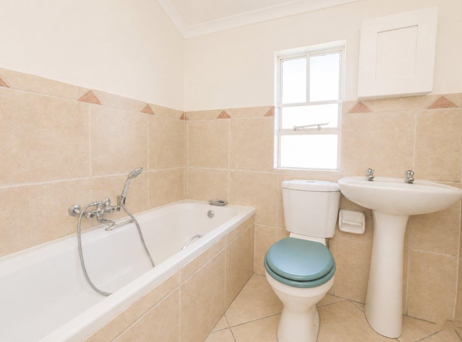 3 Bedroom Property for Sale in Illiondale Gauteng