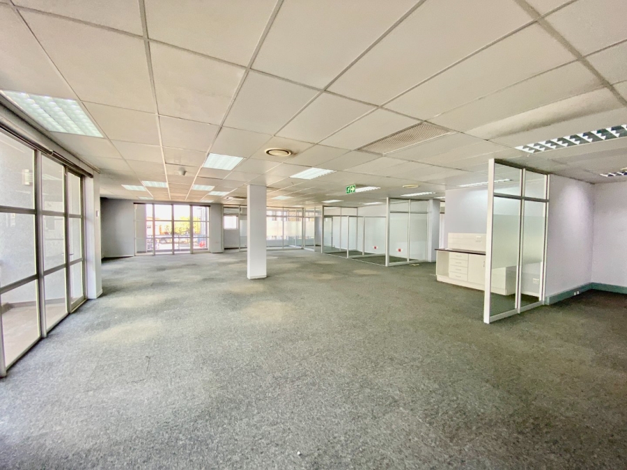 To Let Commercial Property for Rent in Die Hoewes Gauteng