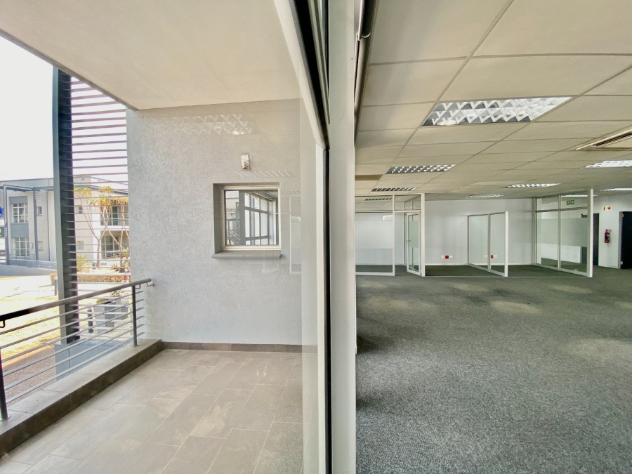 To Let Commercial Property for Rent in Die Hoewes Gauteng