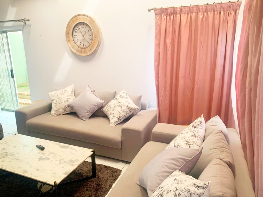 To Let  Bedroom Property for Rent in Bryanston Gauteng