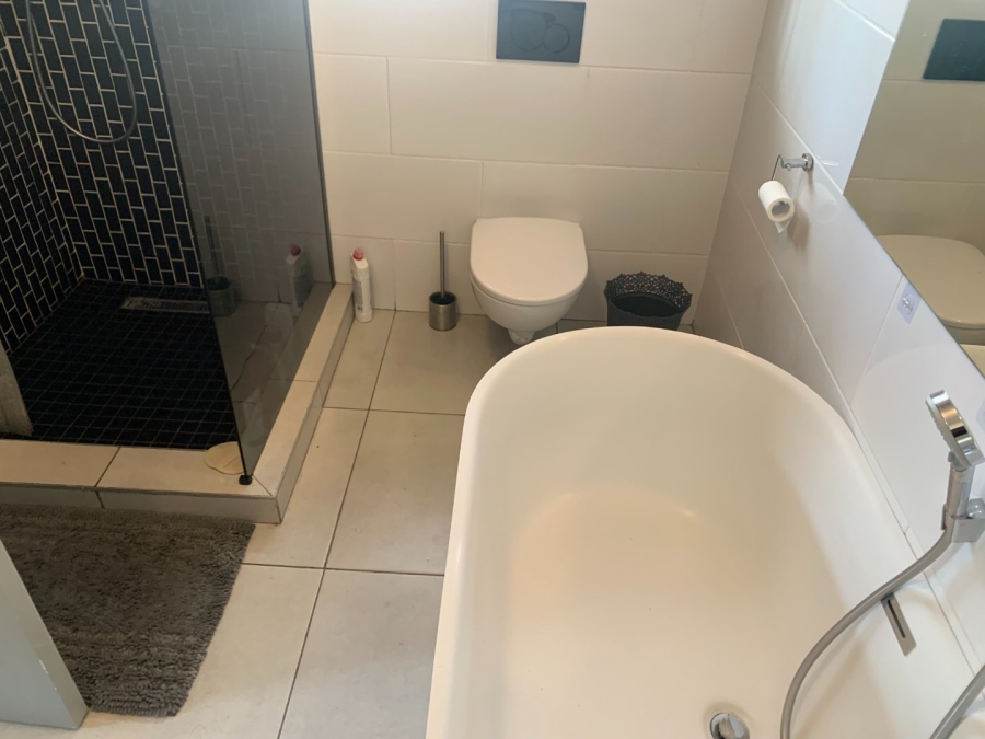 To Let  Bedroom Property for Rent in Bryanston Gauteng
