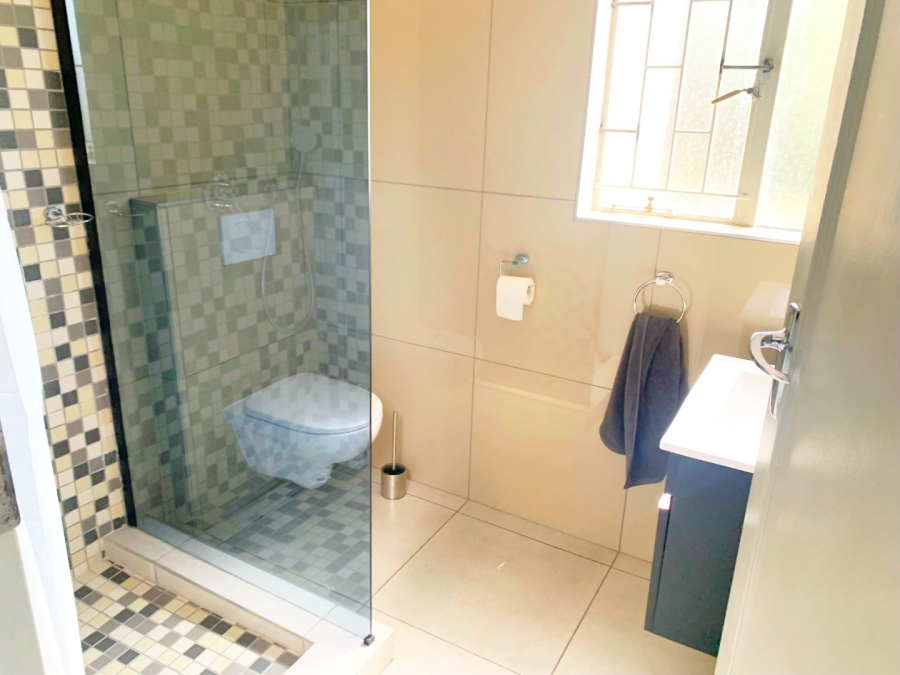 To Let  Bedroom Property for Rent in Bryanston Gauteng