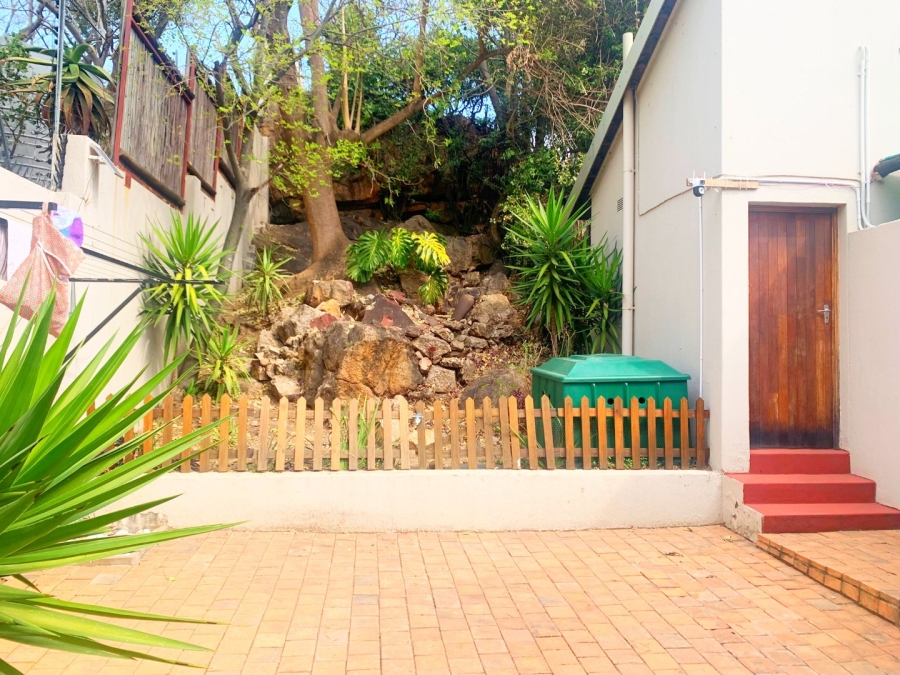 To Let  Bedroom Property for Rent in Bryanston Gauteng