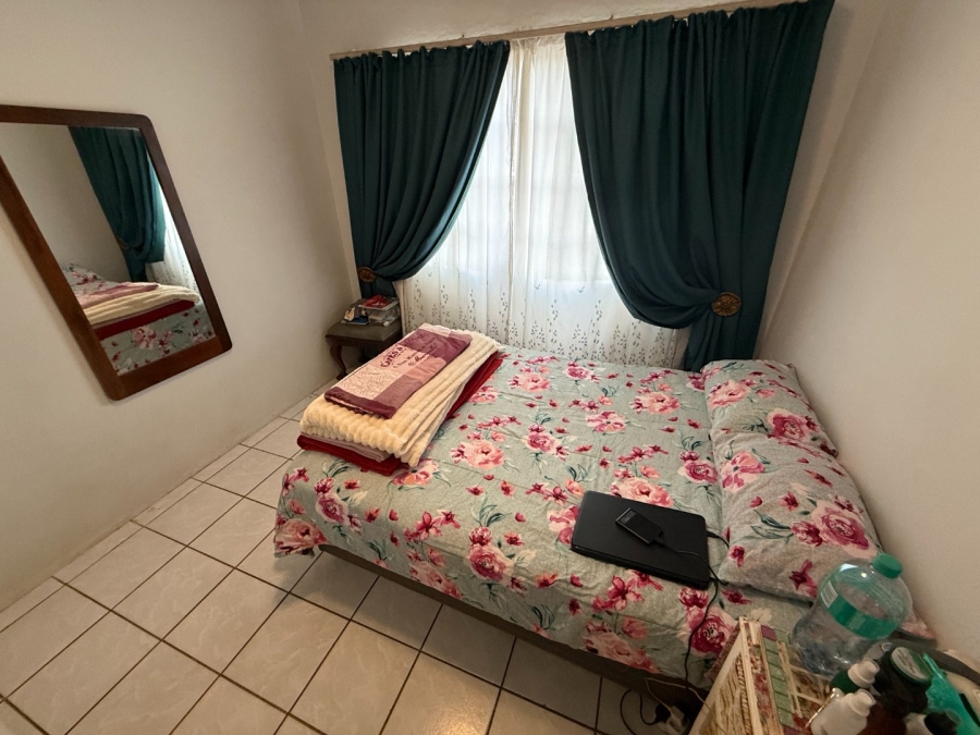 5 Bedroom Property for Sale in Rooihuiskraal North Gauteng