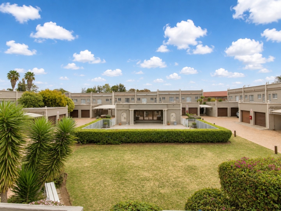 4 Bedroom Property for Sale in Eden Glen Gauteng
