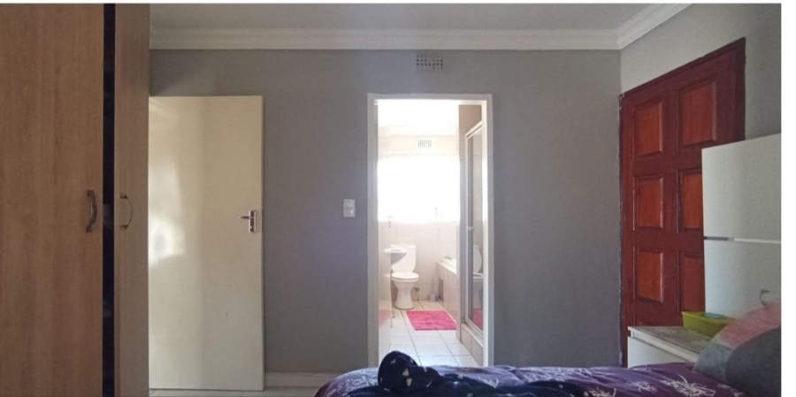 3 Bedroom Property for Sale in Clayville Gauteng