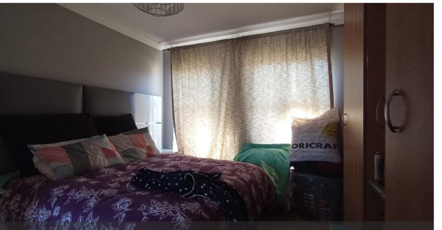 3 Bedroom Property for Sale in Clayville Gauteng