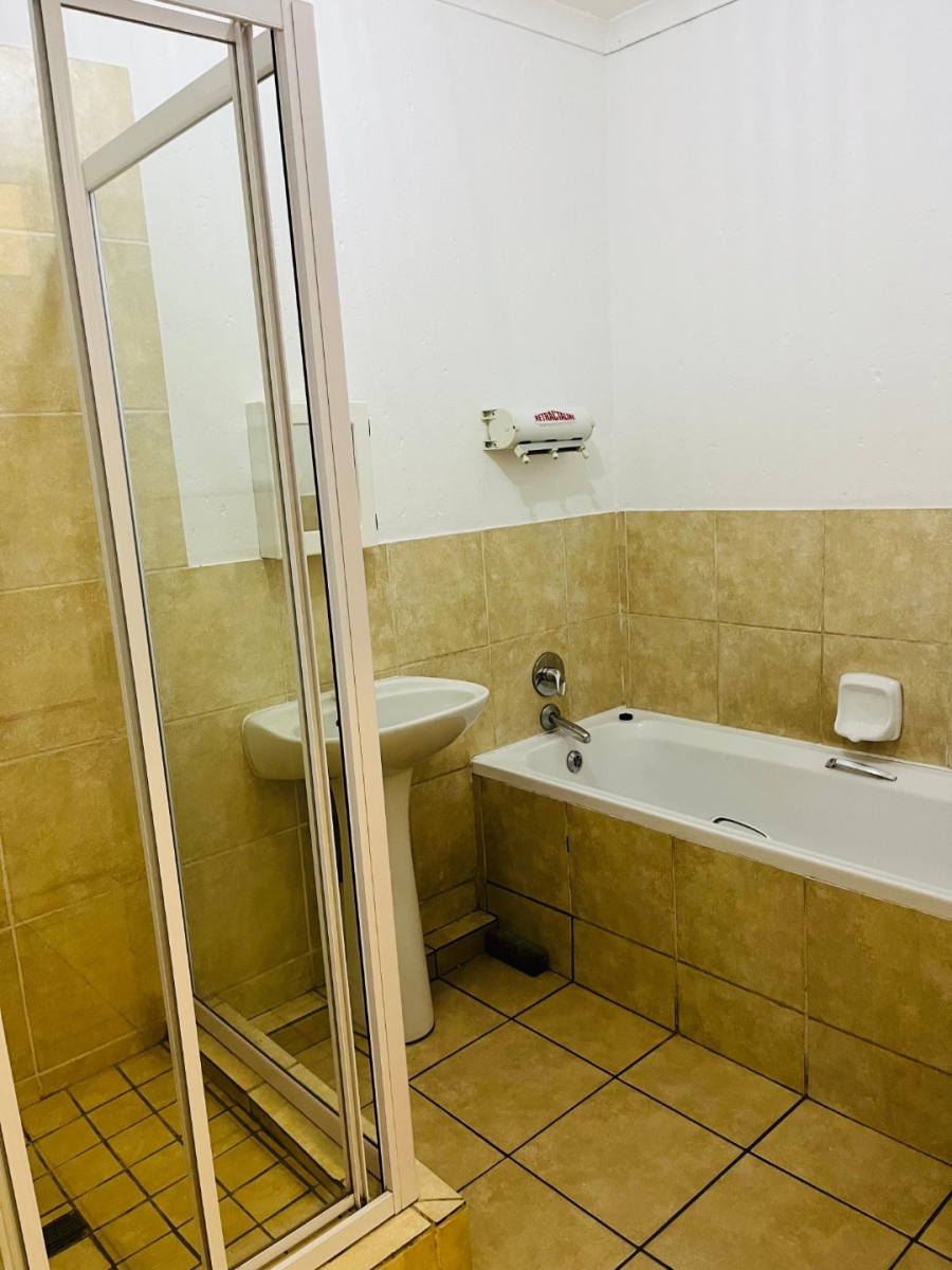 2 Bedroom Property for Sale in Comet Gauteng