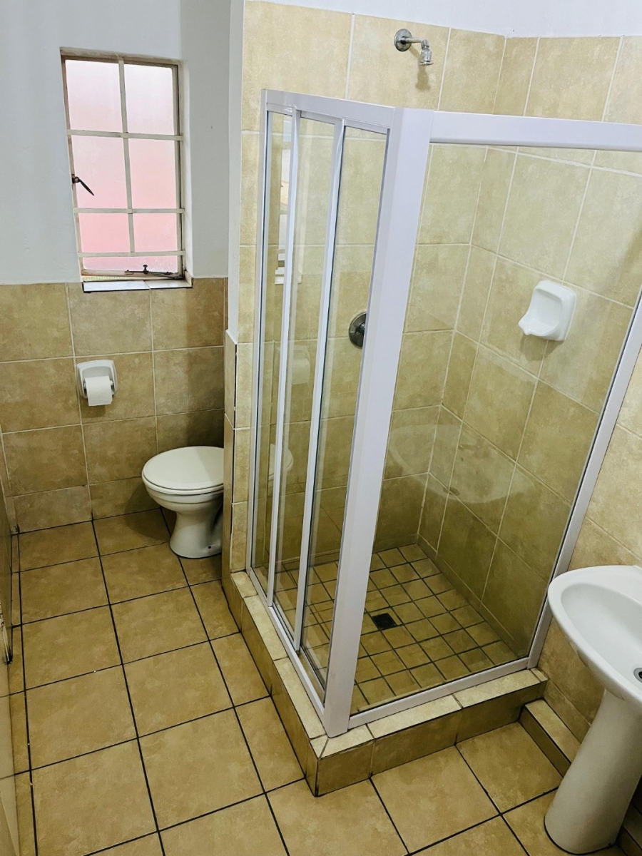 2 Bedroom Property for Sale in Comet Gauteng