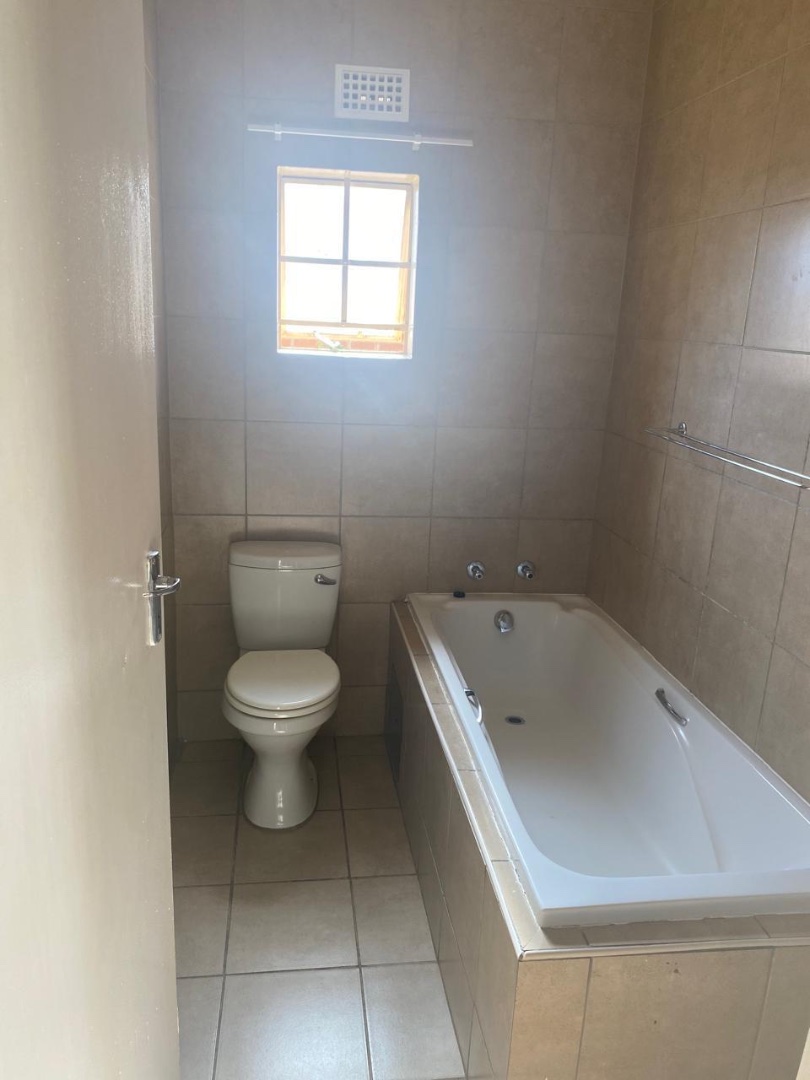 3 Bedroom Property for Sale in Thatch Hill Estate Gauteng