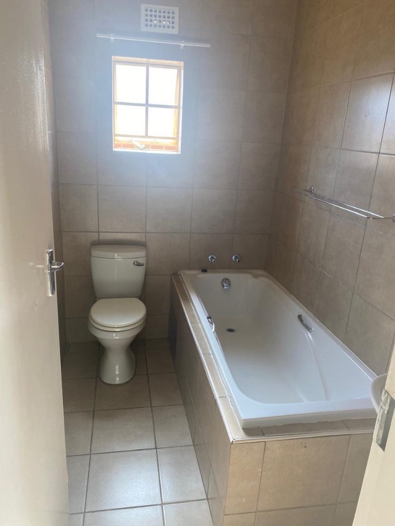 3 Bedroom Property for Sale in Thatch Hill Estate Gauteng