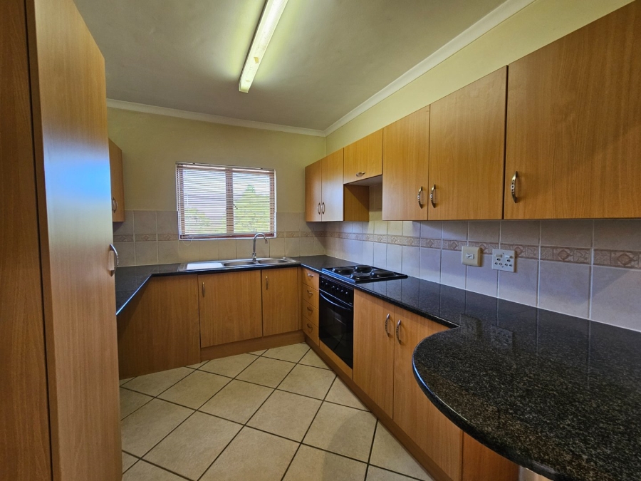 To Let 2 Bedroom Property for Rent in Broadacres Gauteng