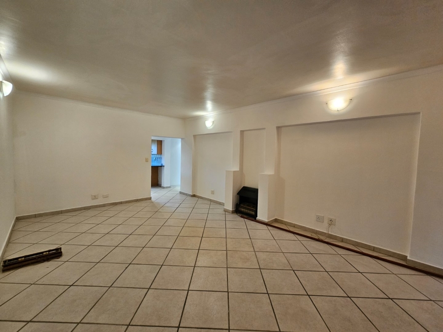 To Let 2 Bedroom Property for Rent in Broadacres Gauteng