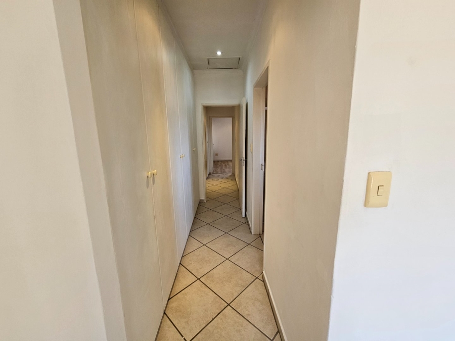 To Let 2 Bedroom Property for Rent in Broadacres Gauteng