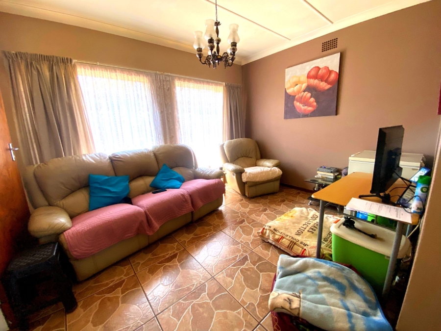 3 Bedroom Property for Sale in Casseldale Gauteng