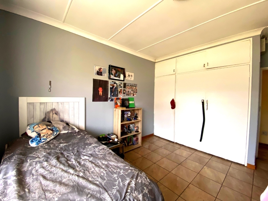 3 Bedroom Property for Sale in Casseldale Gauteng