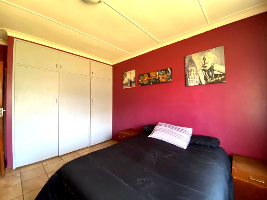 3 Bedroom Property for Sale in Casseldale Gauteng