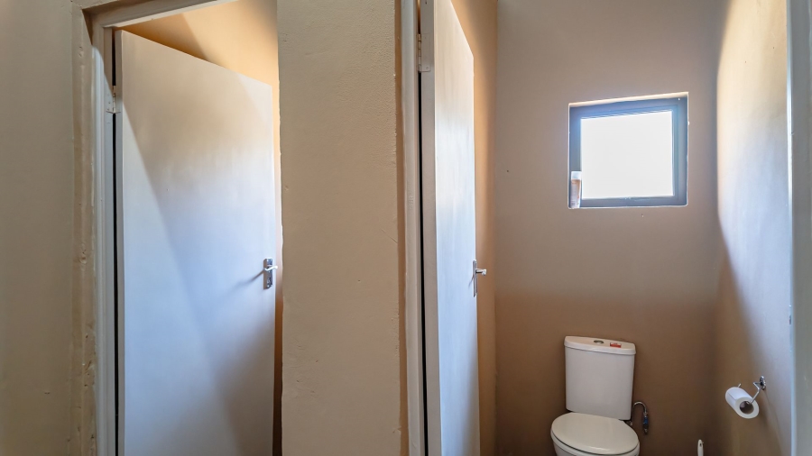 Commercial Property for Sale in Dinokeng Game Reserve Gauteng