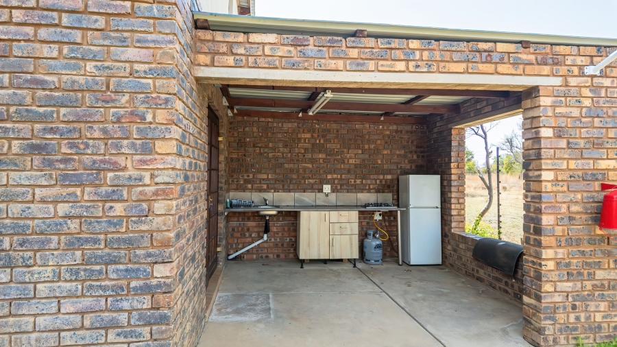 Commercial Property for Sale in Dinokeng Game Reserve Gauteng