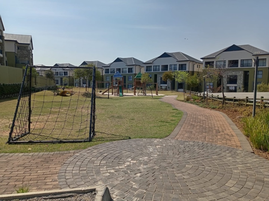 To Let 3 Bedroom Property for Rent in Waterfall Gauteng