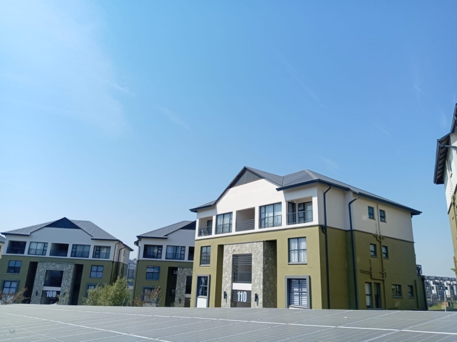 To Let 3 Bedroom Property for Rent in Waterfall Gauteng