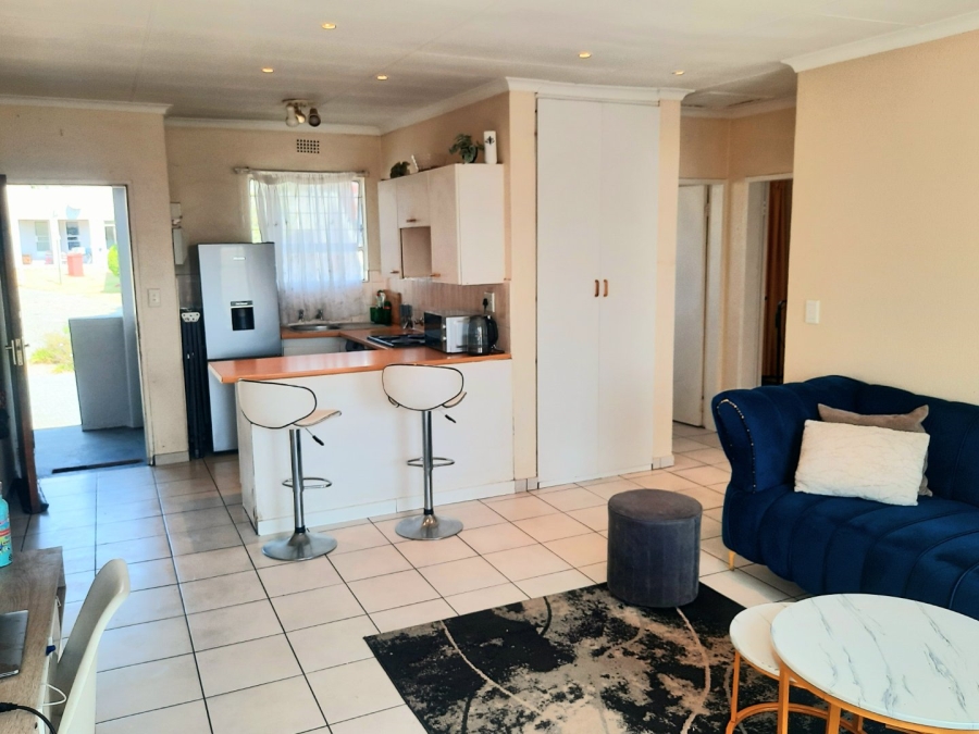 2 Bedroom Property for Sale in Vorna Valley Gauteng