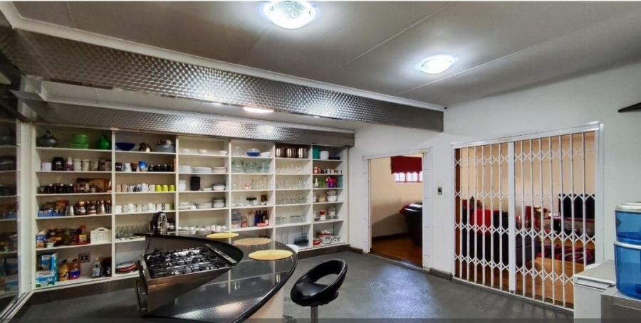 4 Bedroom Property for Sale in Van Riebeeck Park Gauteng