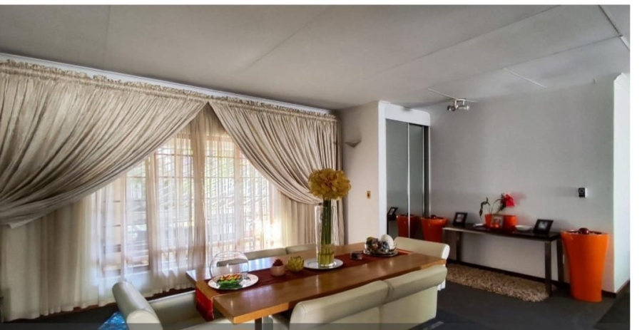 4 Bedroom Property for Sale in Van Riebeeck Park Gauteng