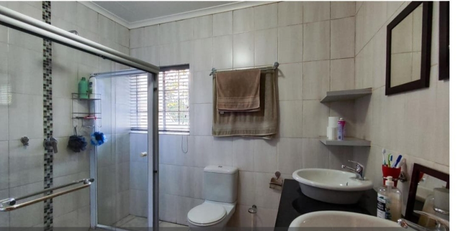 4 Bedroom Property for Sale in Van Riebeeck Park Gauteng